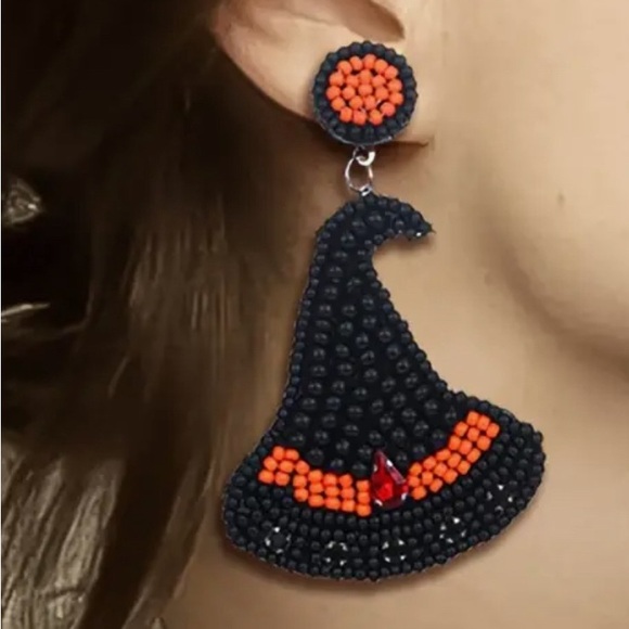 NWT BOHO BEADED WITCHES HAT EARRINGS e - Picture 3 of 4